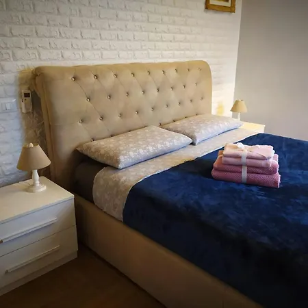 Ca Matilde Hotel Ivrea Kamer foto